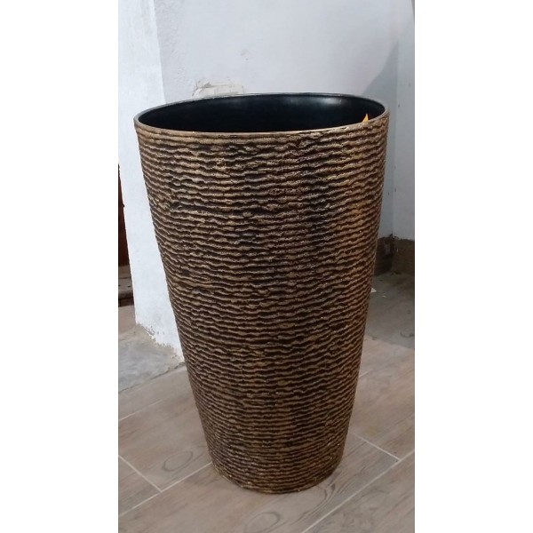 pot conique doré